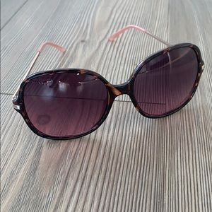 4/$15 Oversized glasses